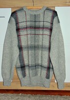 70% gyapjú férfi pulóver L méret