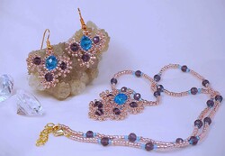Handmade jewelry set with necklace and earrings