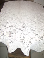 Beautiful hand-crocheted white flower pattern tablecloth runner