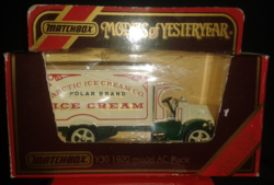 Matchbox Y-30 1920 MACK AC Truck 'Ice Cream' eredeti dobozával [Macau]