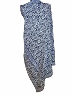 Vintage shawl 110x110 cm. (5726)
