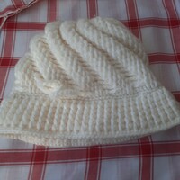 Women's crochet hat