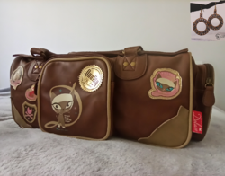 Original pussy deluxe handbag, plus handmade earrings as a gift