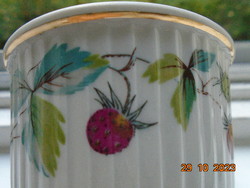 Royal worcester evesham gold fireproof souffle mold with painting-like fruit patterns