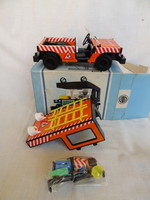 Ndk jeep uni 10672 with rigs and man in box