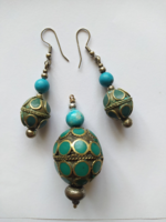 Beautiful vintage handcrafted copper pendant and earring set