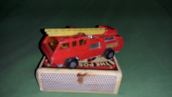 1975. Matchbox - superfast - lesney -no.22 Blaze buster- firefighter metal car 1:60 according to the pictures