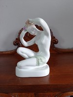 Aquincumi porcelán női akt szobor