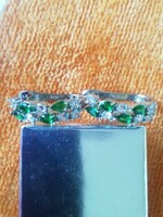 Jelzett 925 sterling ezüst gyönyörű smaragdszínű cirkónal 2 cm hosszú francia kapcsos erős fülbevaló