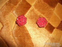 Retro circular red earrings