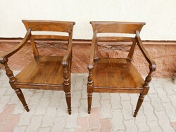 Két darab kézzel faragott antik empire karfás fa szék