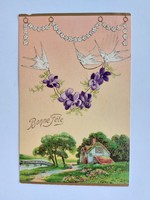 Régi képeslap dombornyomott levelezőlap tájkép ibolya fecskék virágfüzér