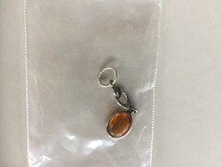 Silver (ag) pendant with amber stone, hallmarked, 2.2 cm, the stone 1 cm x 0.7 cm, 0.8 grams (cover)