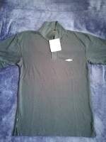 Umbro new original t-shirt for sale in size s.