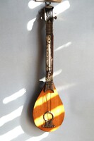Mandolin-shaped thermometer
