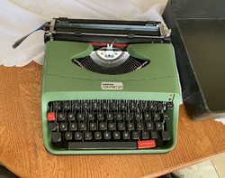 Antares compact 20 typewriter