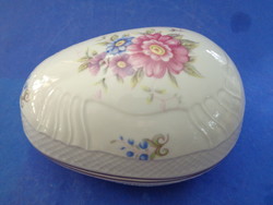 Floral porcelain egg - bonbonier