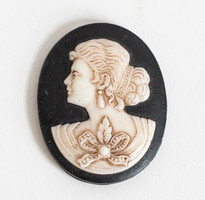 Cameo medallion that can be included in jewelry - necklace pendant, pendant part