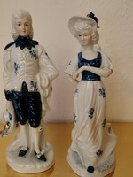 Gyönyörű, barokk stílusú porcelán pár