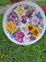 Royal Albert angol II. Erzsébet anyakirálynő kedvenc virágai sorozatból dísztány tányér