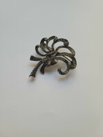 Antique silver flower bouquet brooch with marcasite!