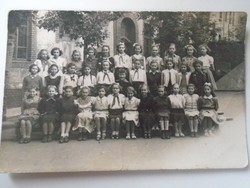 D199443 April 4. Téri elementary school, Újpest - ladybug association - 1951-52 with many many names