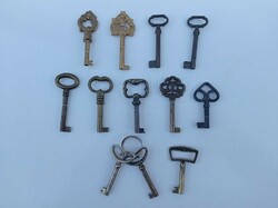 Copper - metal keys 12 pcs