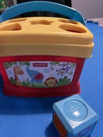 Fisher Price forma bedobó doboz újszerű