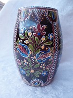 Csenki ( Czvalinga) István HMV majolika váza