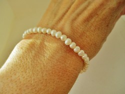 Beautiful genuine pearl bracelet from Italy