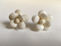 Retro white flower earrings