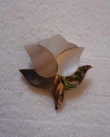 Mexican alpaca brooch with mother-of-pearl decoration (can also be used as a pendant)