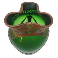 Loetz poison green vase m01019