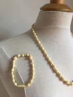 Ekrü bone necklace and bracelet