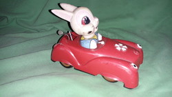 Antique vinyl planet wheel clockwork car with rubber bunny figure 14 x 10 x 8 cm according to pictures