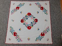 Flawless Kalocsa tablecloth