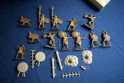 Roman legion soldier figurines and equipment pack of goods from 4.5 cm toy