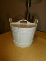 Retro plastic salt container white