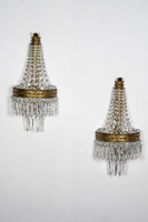 Ampoule-shaped crystal wall arm in a pair