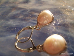 I've already discounted it, handmade studded t.Pearl earrings