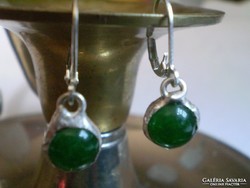 I've already reduced the price, beautiful artificial emerald earrings