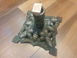 Heavy beautifully crafted cast iron Christmas tree base for medium trees