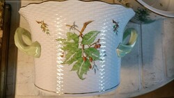 Hand-painted rosehip pattern Herend basket