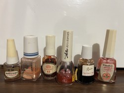 Retro cosmetics: nail polishes from the 1960s and 70s