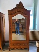 Barokk tükrös szekrény