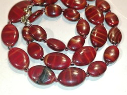 Burgundy Czech glass necklace (316)