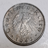 German Third Reich 1945 10 Reichspfennig with swastika (565)