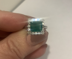 Arany gyűrű 1,27 ct.Smaragd és 0.48ct Brill kövekkel.Igazolással