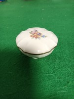Eladó kisméretű porcelán bonbonier