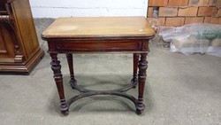 Good condition card table, game table